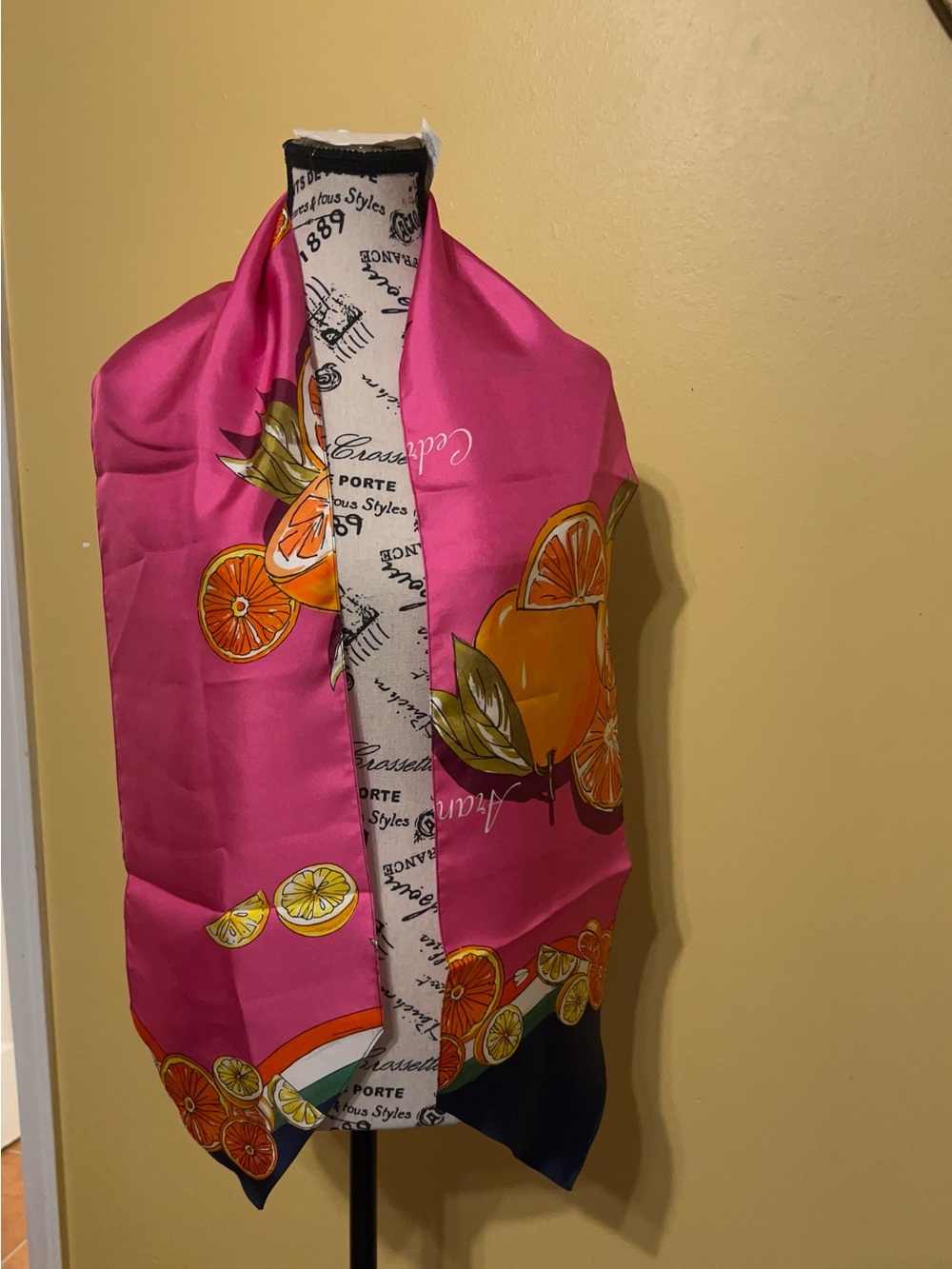 Dolce & Gabbana Capri Citrus Print Silk Twill Scarf in pink with orange fruit . - Picture 3 of 11